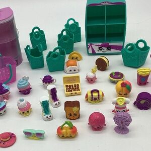 Shopkins Lot – Figures, Accessories & Storage Cases – Mixed Collection